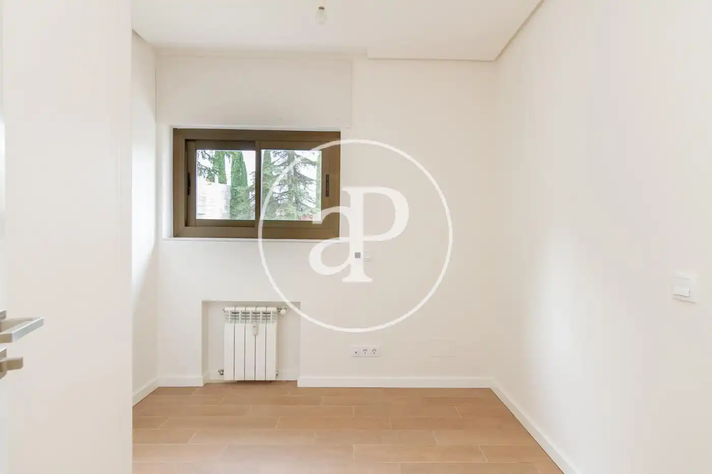 Habitación de Piso de alquiler en Madrid con Aire acondicionado, Calefacción y Jardín privado