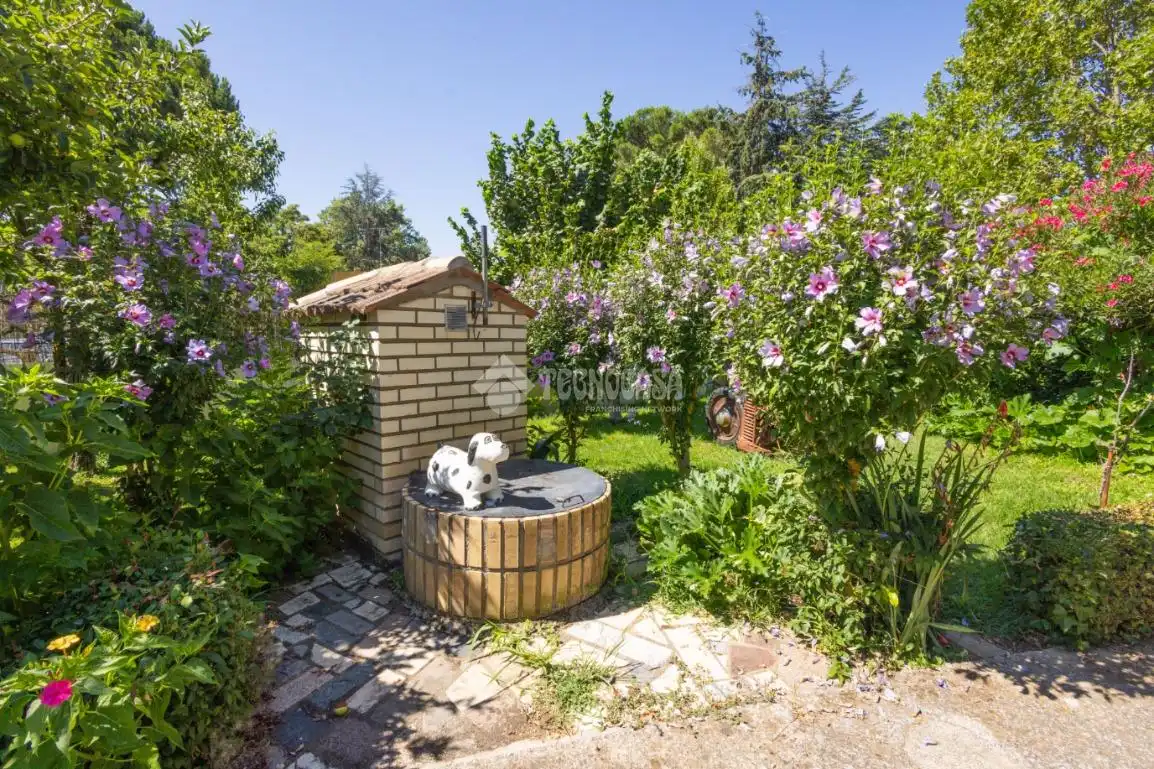 Jardí de Finca rústica en venda en Villagonzalo de Tormes amb Calefacció, Jardí privat i Traster