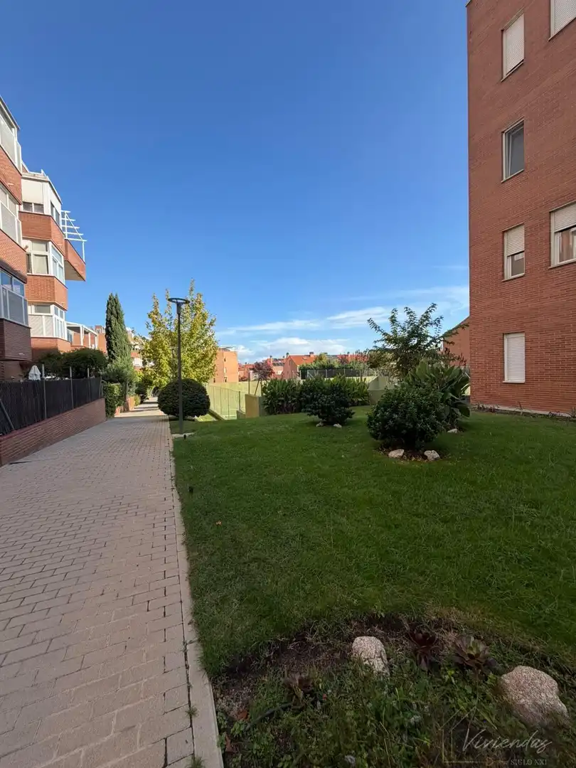 Appartamento con piscina in vendita a CONDESA DE CHINCHON 15, imagen 2