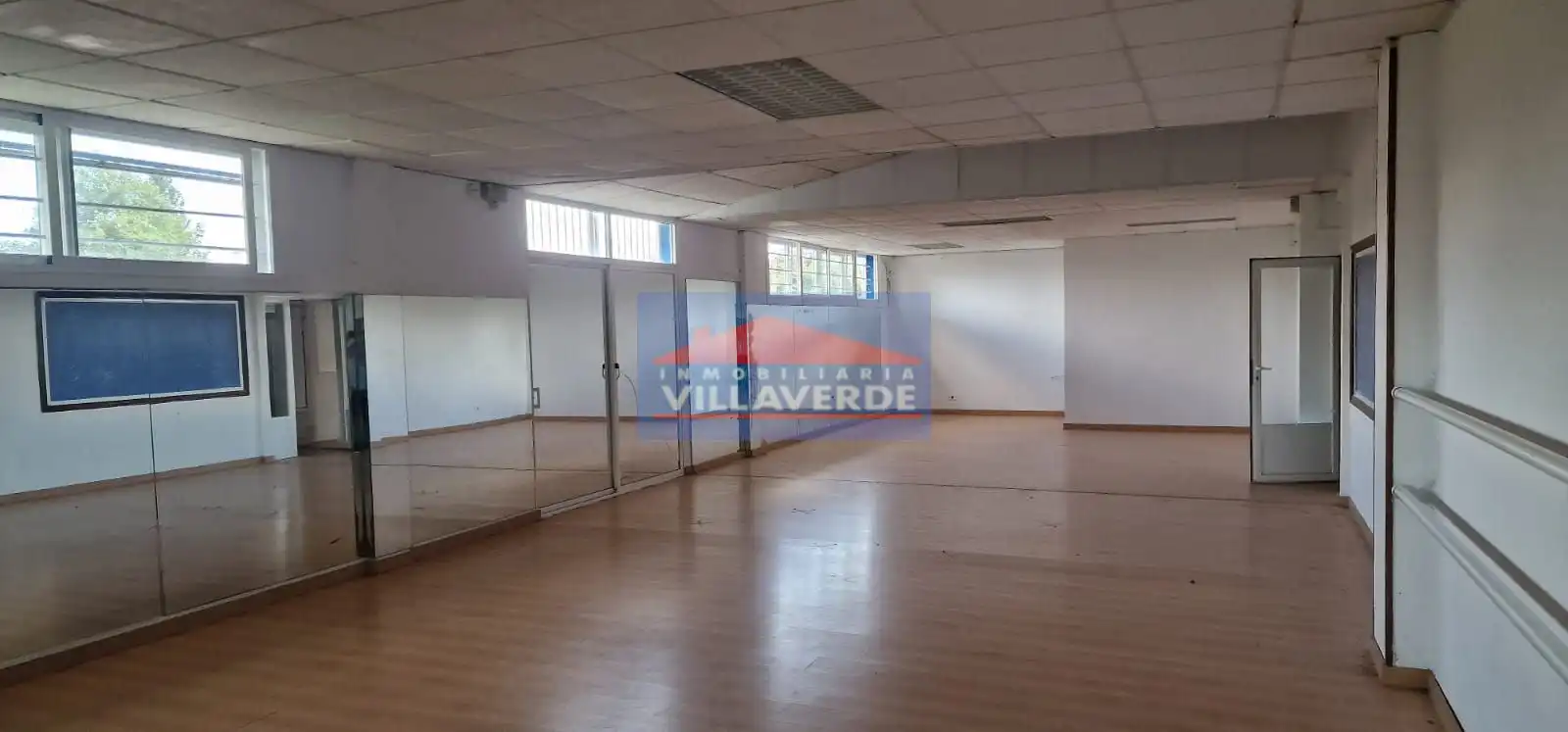Industrial buildings for rent in Cangas 