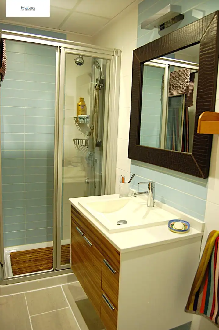 Badezimmer von Wohnungen zur Miete in Industria
