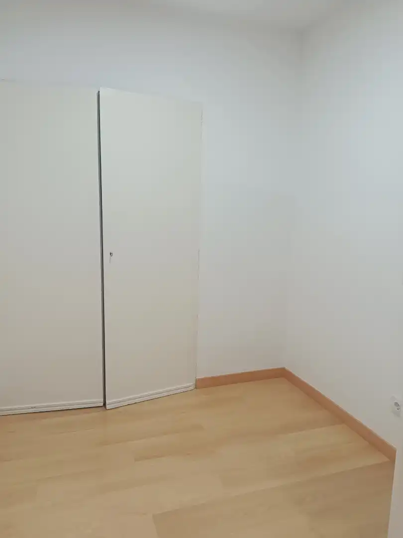 Flat for rent in Barcelona  with Heating, Parquet flooring and Oven