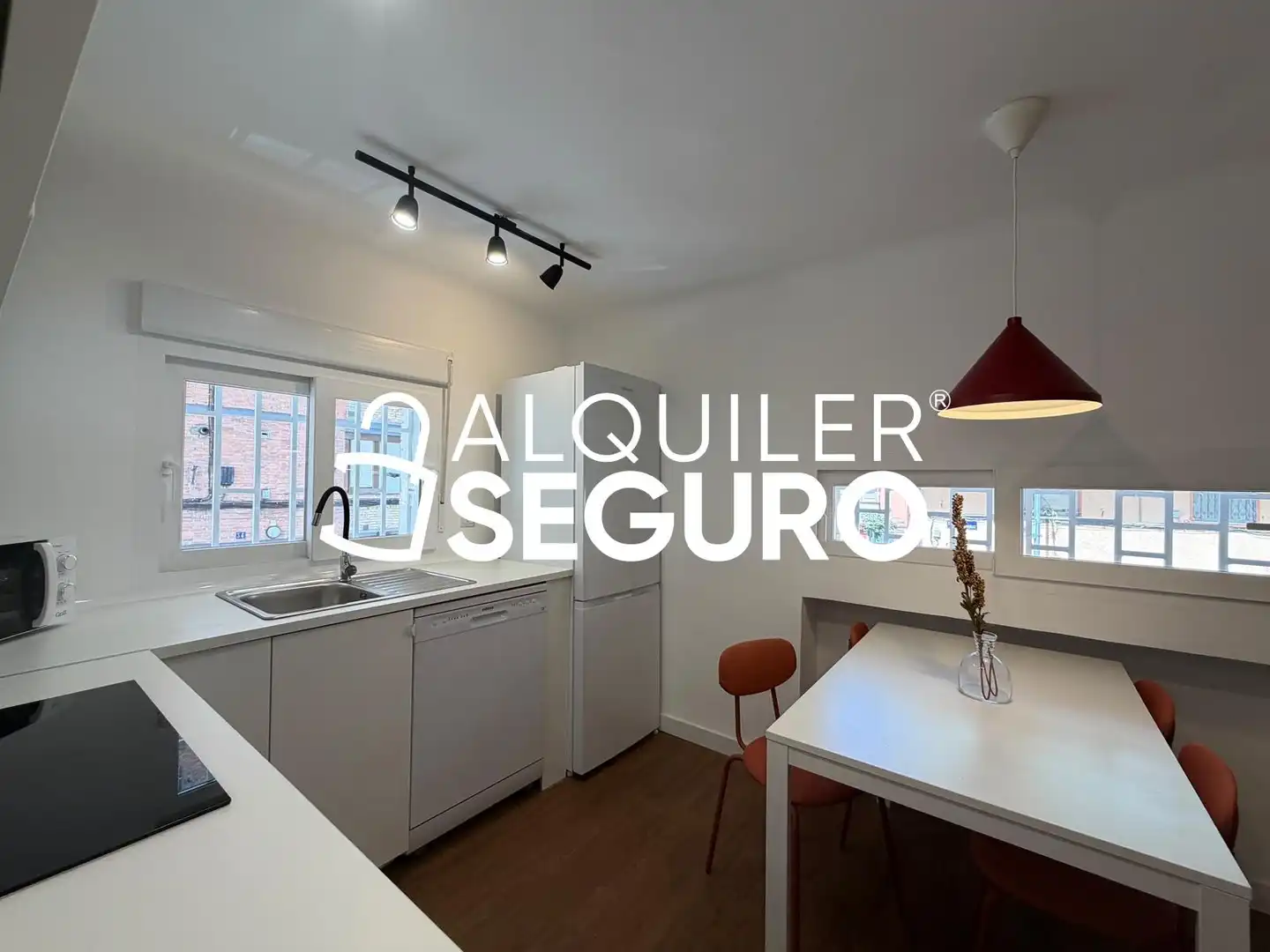 Kitchen of Flat for rent in Madrid  with Air Conditioner and Furnished