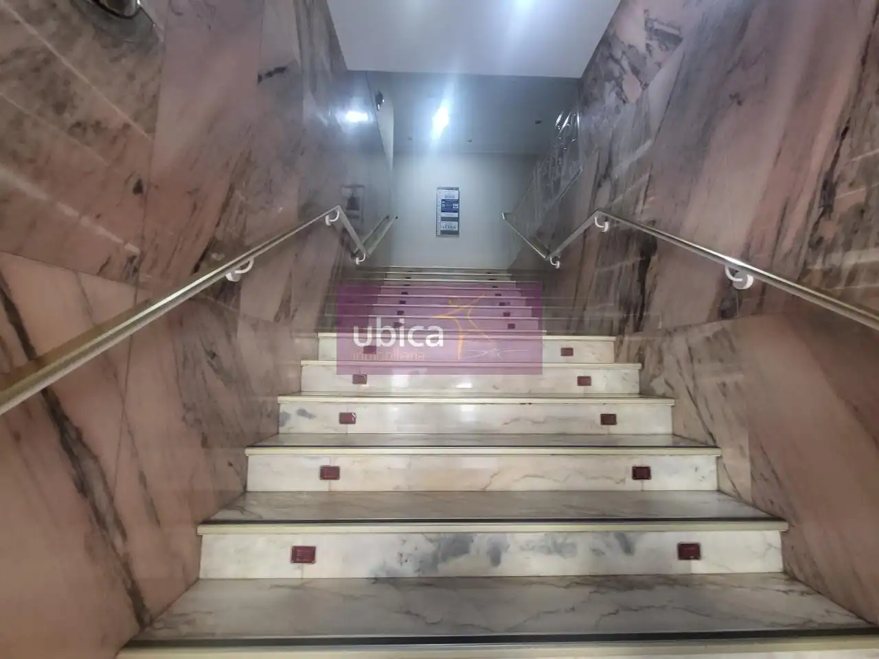 Oficina en venda en Vigo  amb Aire condicionat i Traster