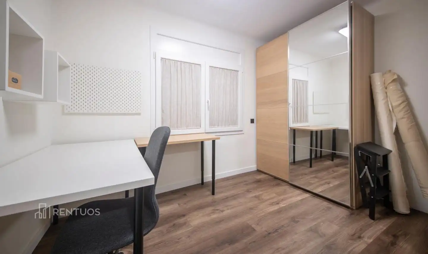Habitación de Piso en venta en Molins de Rei con Aire acondicionado, Parquet y Terraza