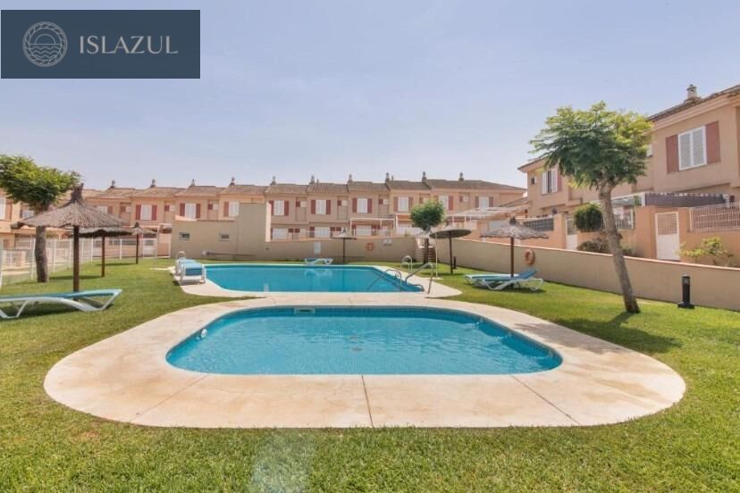 Casa adosada en venda a Isla Cristina Ciudad