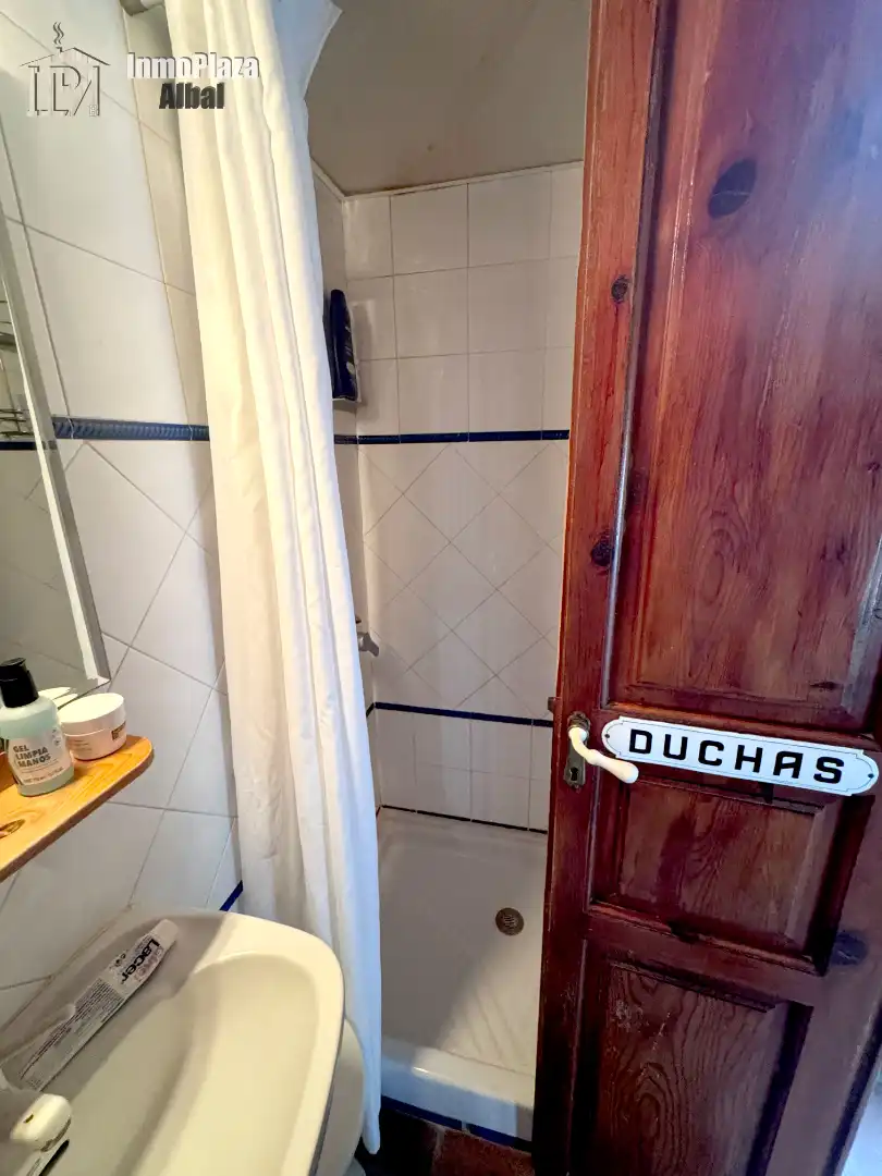 Bathroom of Detached homes for sale in Benifaió  with Air Conditioner, Terrace and Storage room