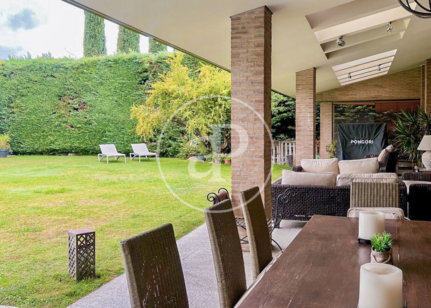 Terrassa de Casa o xalet en venda en Pozuelo de Alarcón amb Aire condicionat, Calefacció i Jardí privat