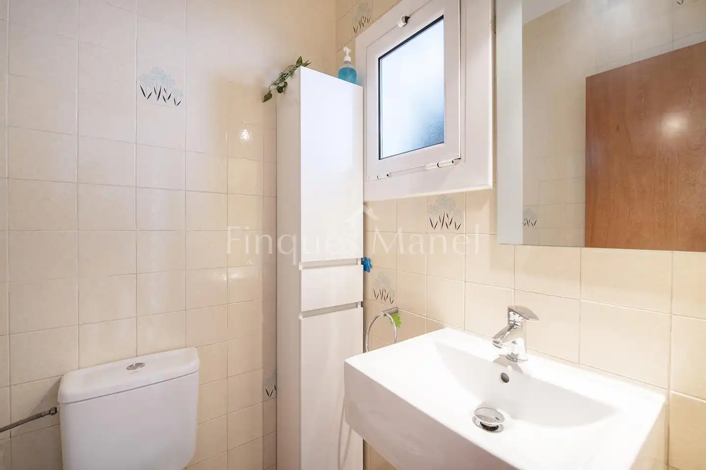 Bathroom of Houses for sale in Bescanó, Girona