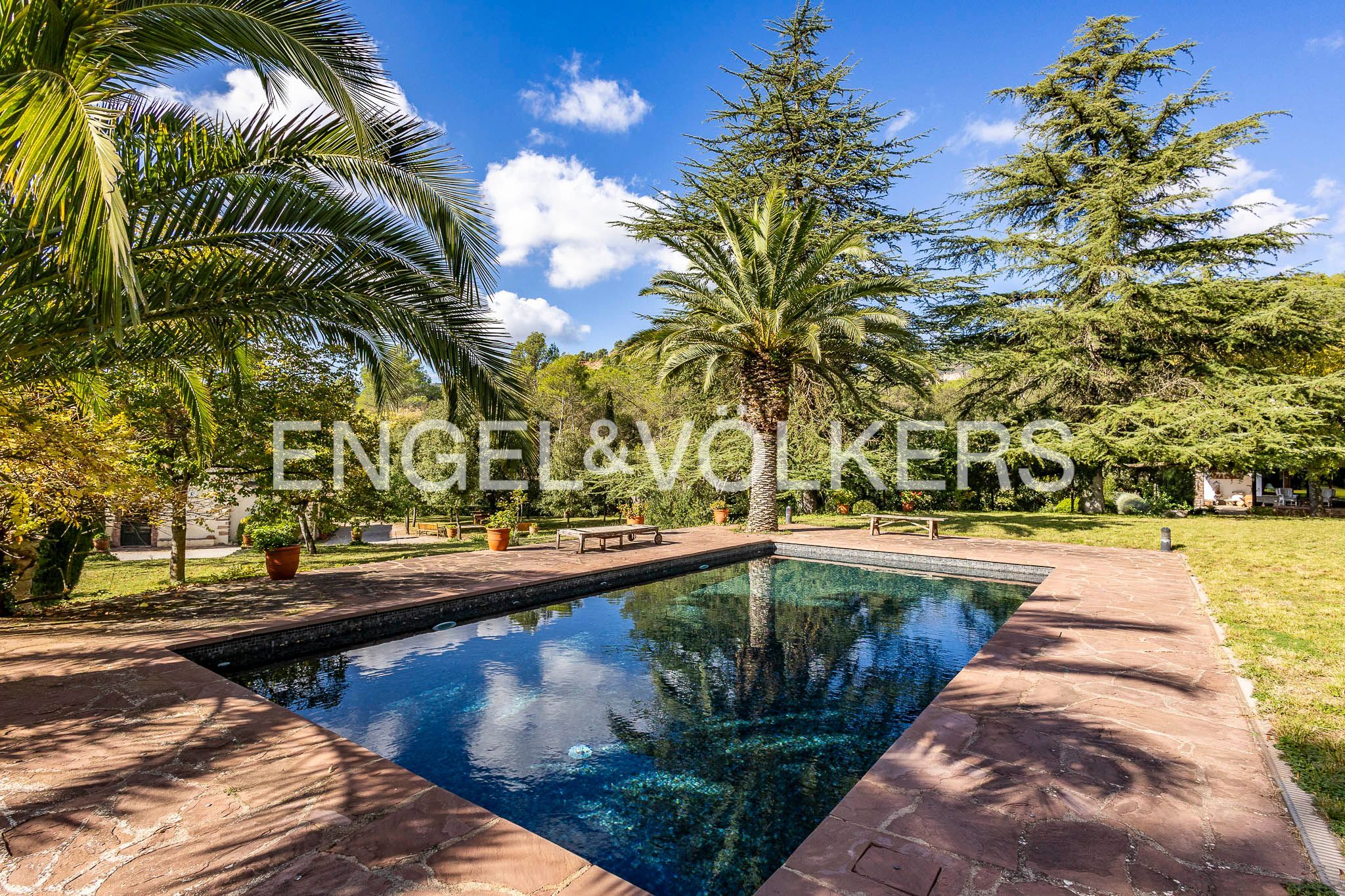 Piscina de Finca rústica en venda en Bigues i Riells del Fai amb Calefacció, Jardí privat i Terrassa