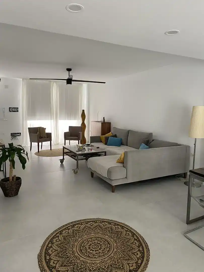 Sala d'estar de Casa adosada en venda en Balanegra amb Aire condicionat i Balcó