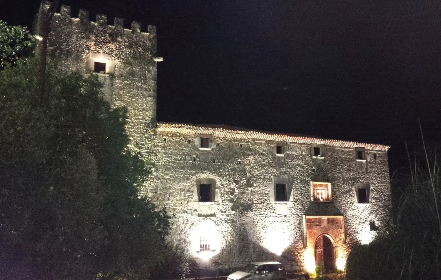 Vista exterior de Casa o xalet en venda en Salas amb Calefacció, Jardí privat i Parquet