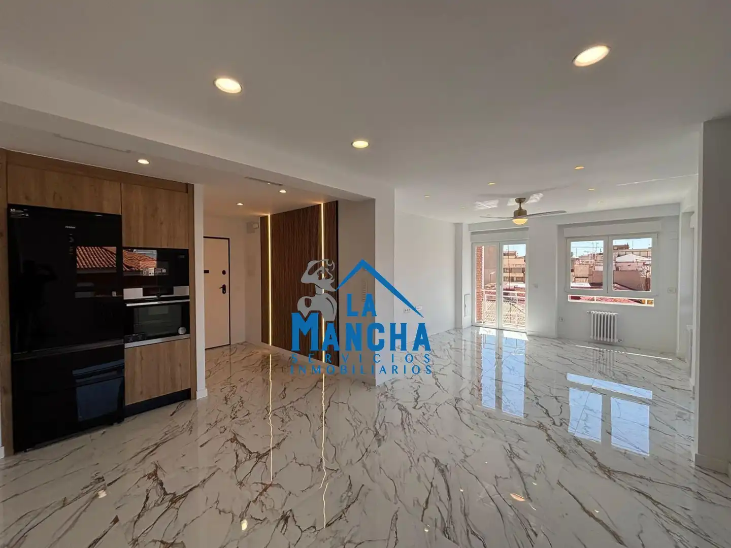 Sala de estar de Piso en venta en Albacete con Calefacción, Amueblado y Balcón
