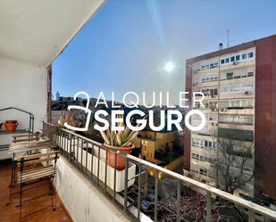 Exterior view of Flat to rent in  Madrid Capital  with Heating, Terrace and Furnished