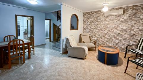 Foto 5 de Casa adosada de lloguer a Calle Bidasoa, Los Almendros, Orihuela