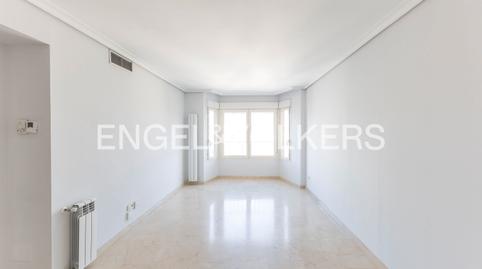 Foto 2 de Apartament de lloguer a Costillares, Madrid