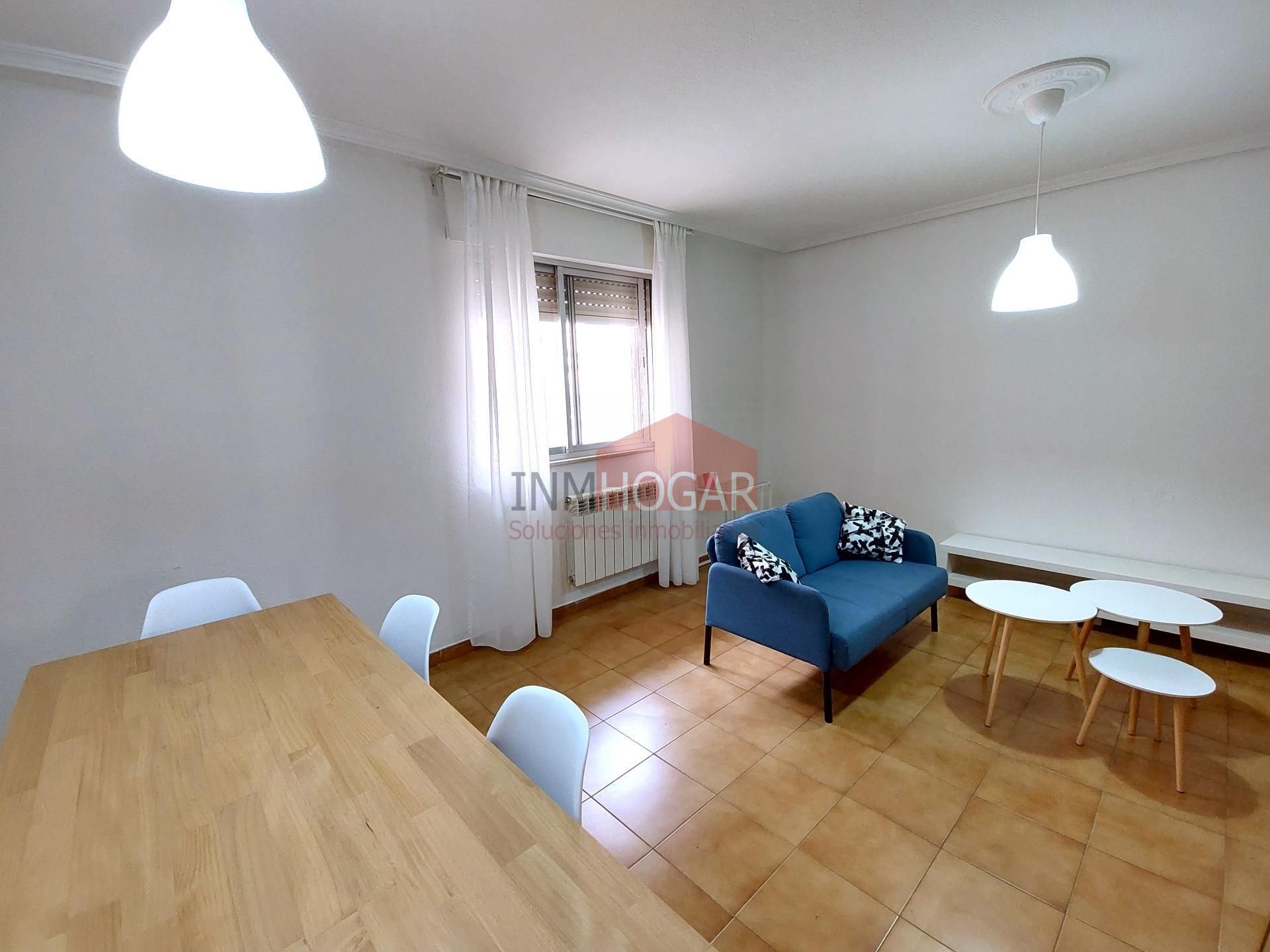 Sala d'estar de Pis en venda en Ávila Capital amb Calefacció, Terrassa i Traster