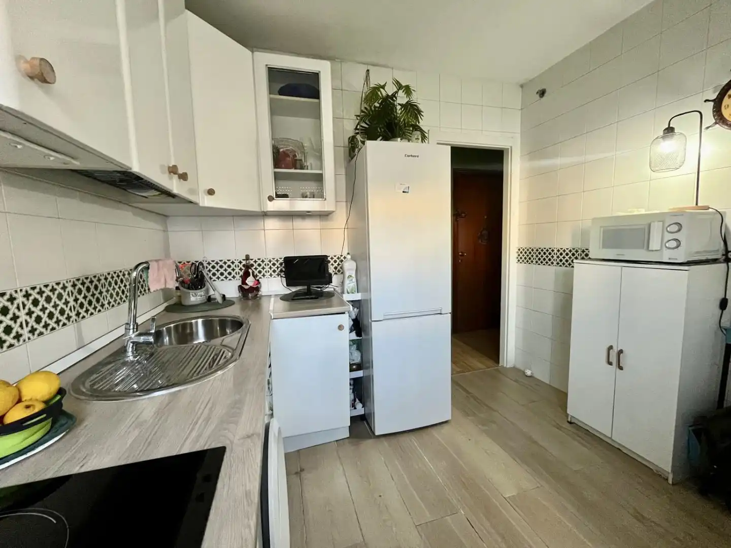 Kitchen of Flat for sale in Sevilla  with Air Conditioner, Parquet flooring and Balcony