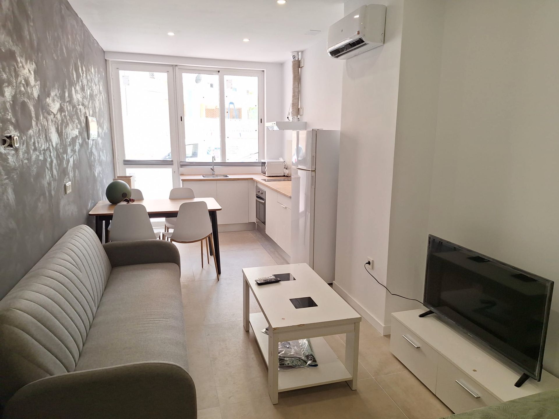 Living room of Apartment to rent in San Vicente del Raspeig / Sant Vicent del Raspeig  with Air Conditioner, Furnished and Oven