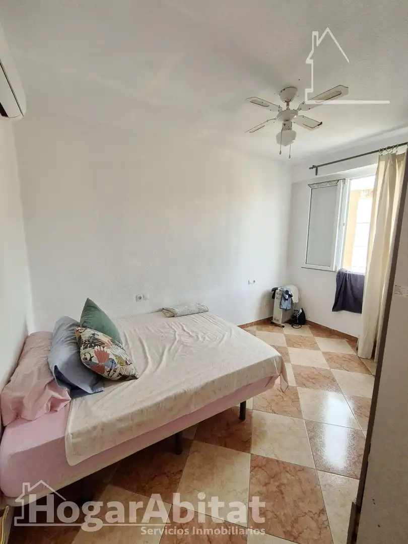 Schlafzimmer von Wohnung zum Verkauf in Torrent mit Klimaanlage und Heizung