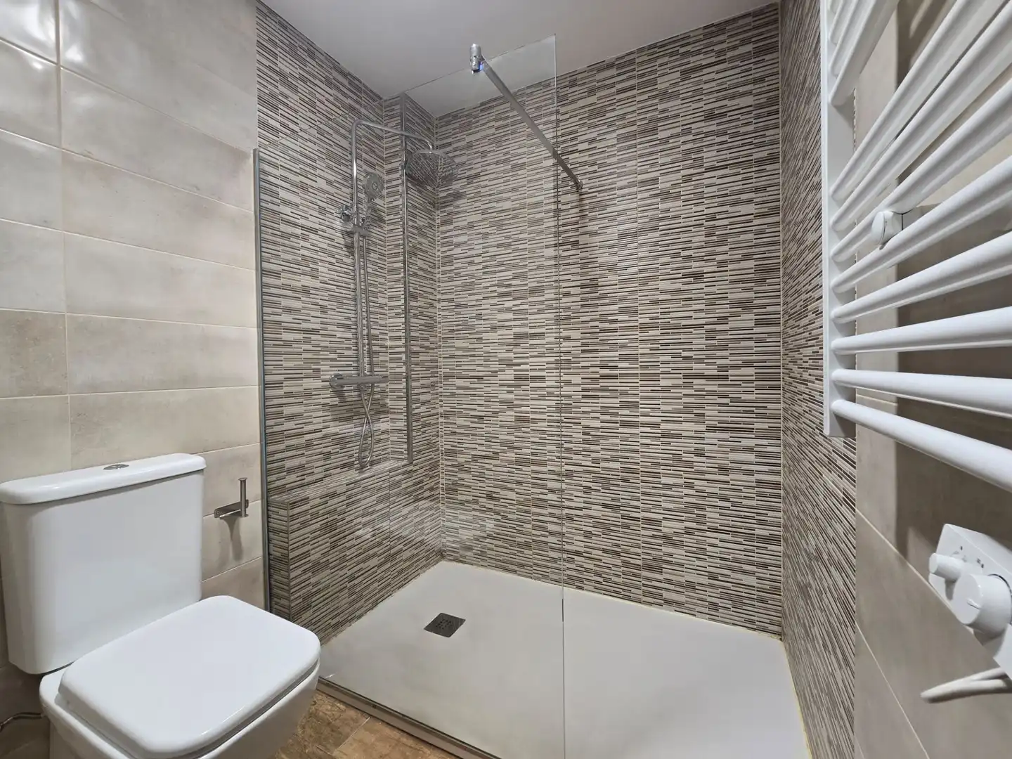 Baño de Casa o chalet en venta en Llanes con Calefacción, Jardín privado y Trastero