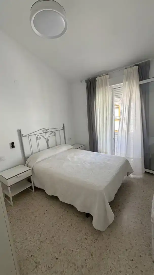 Dormitori de Casa adosada en venda en Almonte amb Balcó