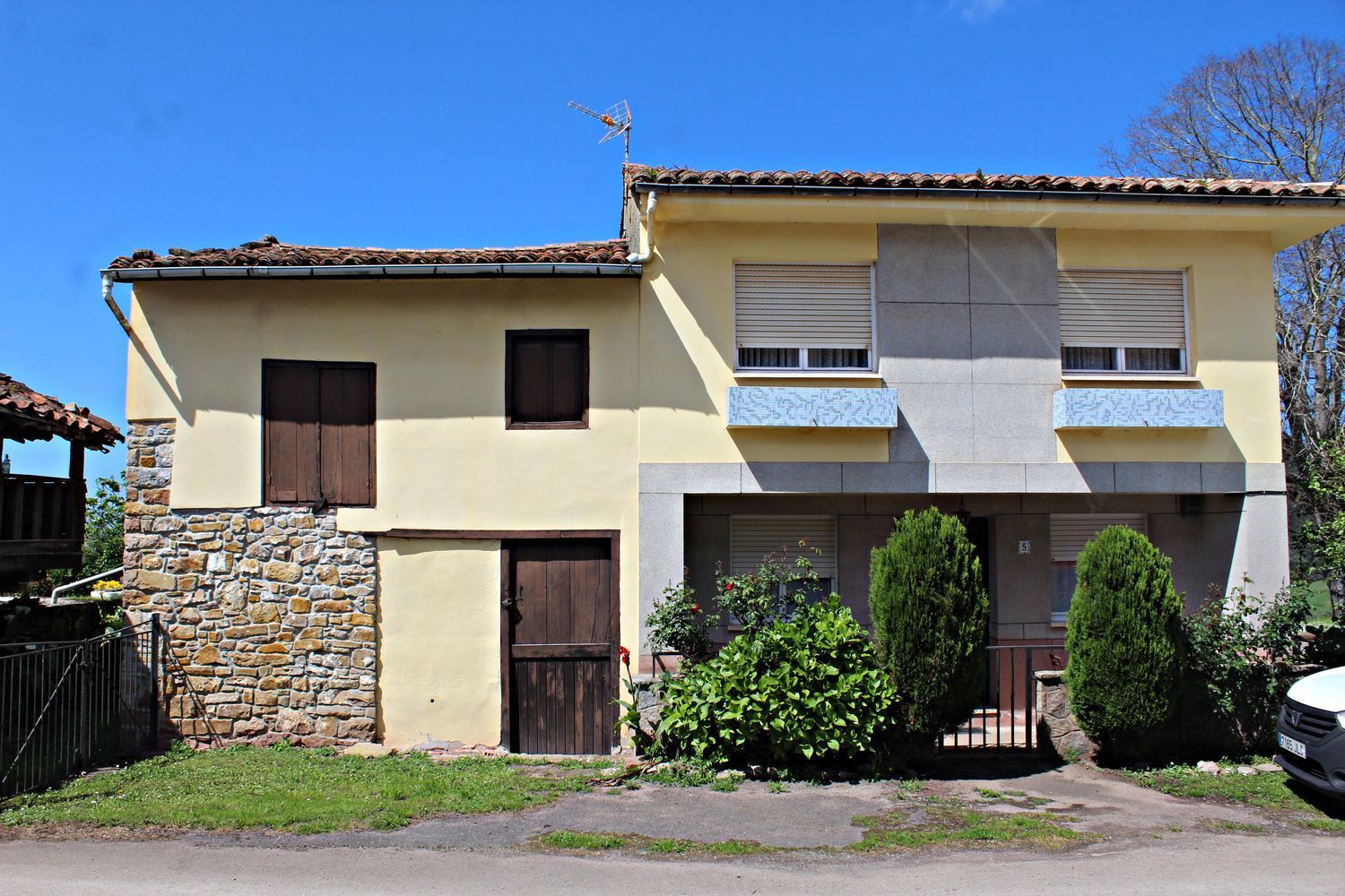 Exterior view of House or chalet for sale in Villaviciosa  with Storage room and Swimming Pool