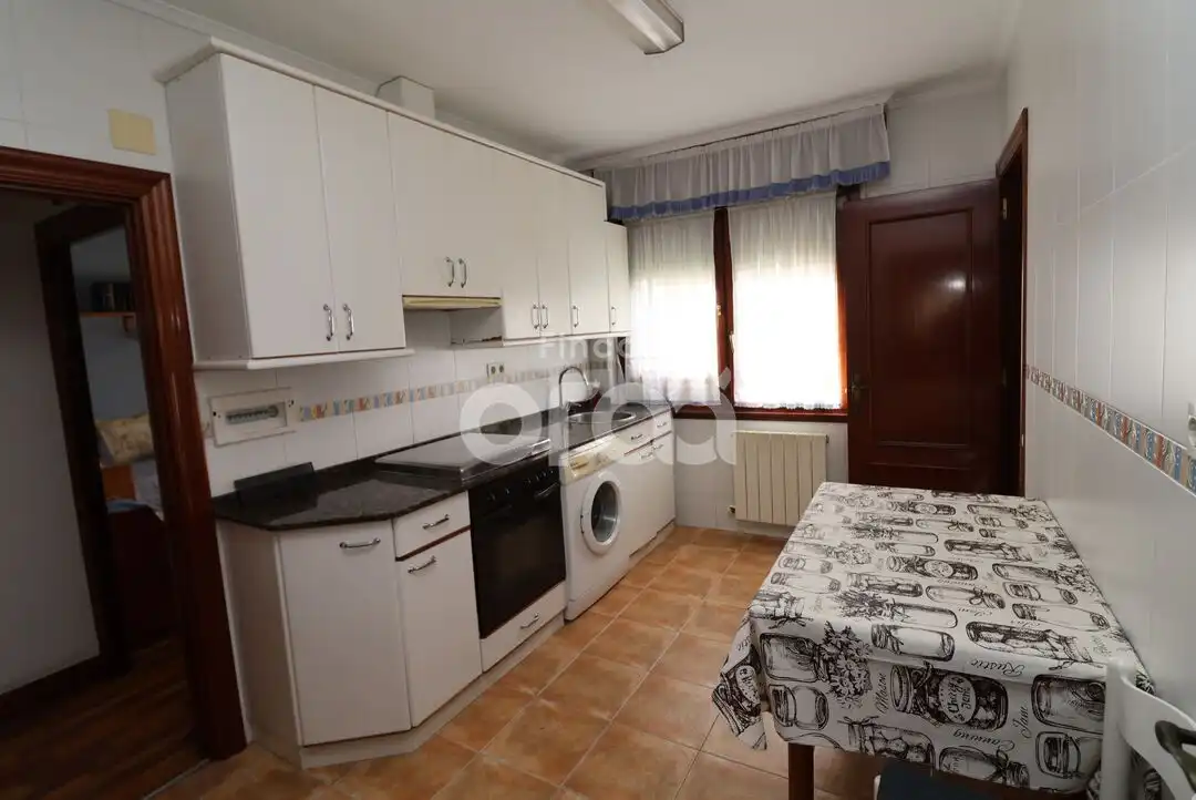 Cocina de Piso en venta en Portugalete con Calefacción