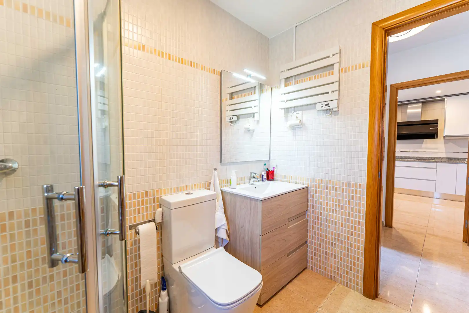Baño de Casa o chalet en venta en Serranillos del Valle con Aire acondicionado, Calefacción y Jardín privado
