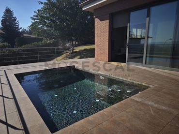 Casa con piscina en venta en GRIVA