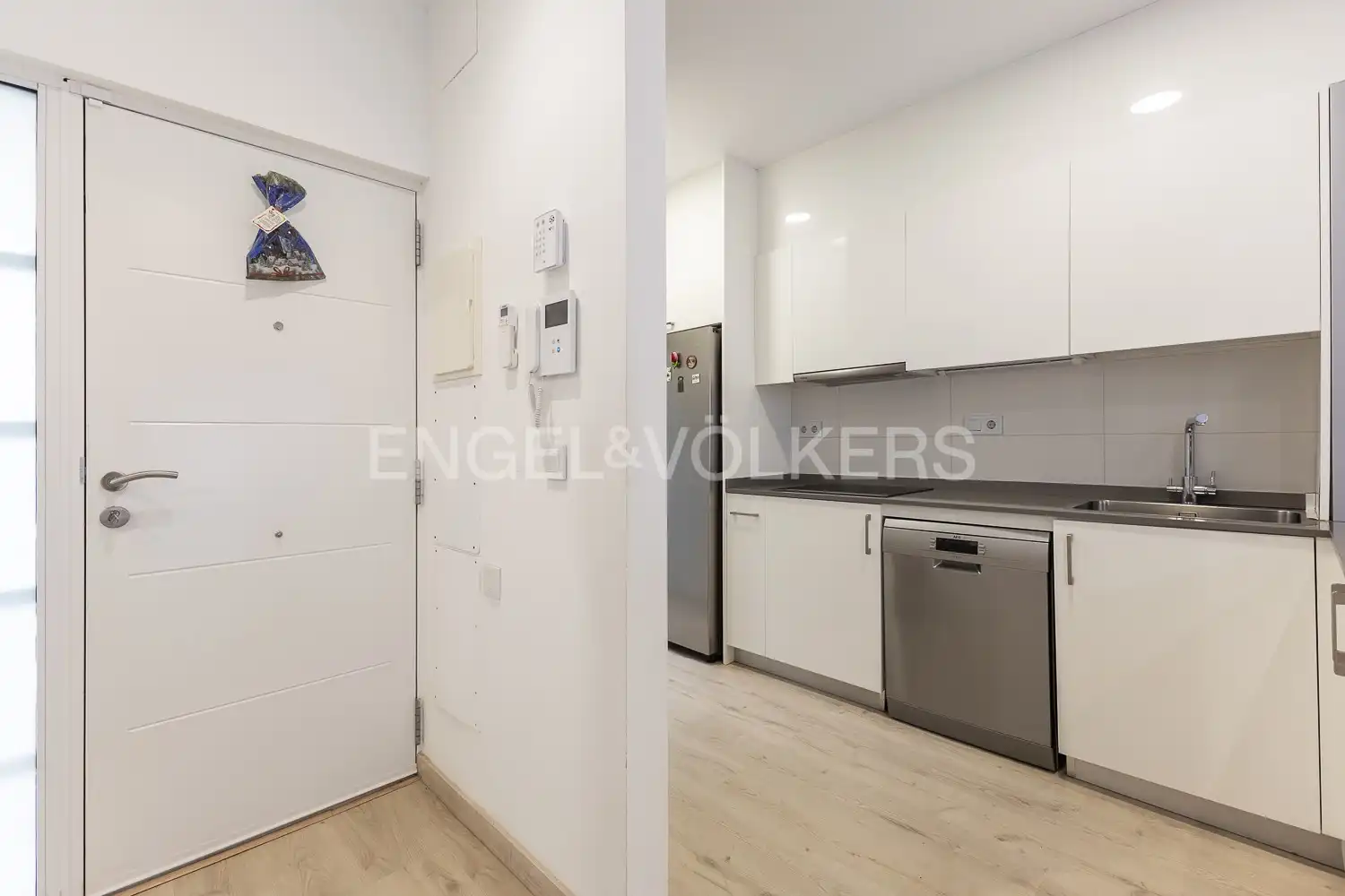 Cocina de Casa o chalet en venta en Valencia con Aire acondicionado, Calefacción y Jardín privado