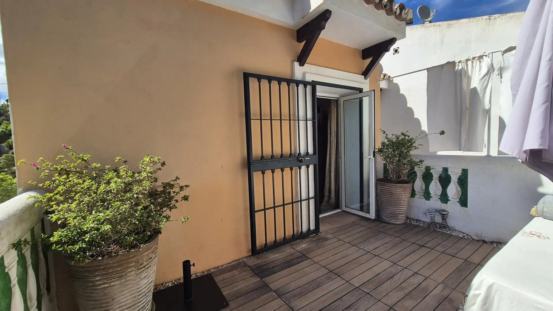 Terrace of Houses for sale in Benahavís  with Air Conditioner, Terrace and Storage room