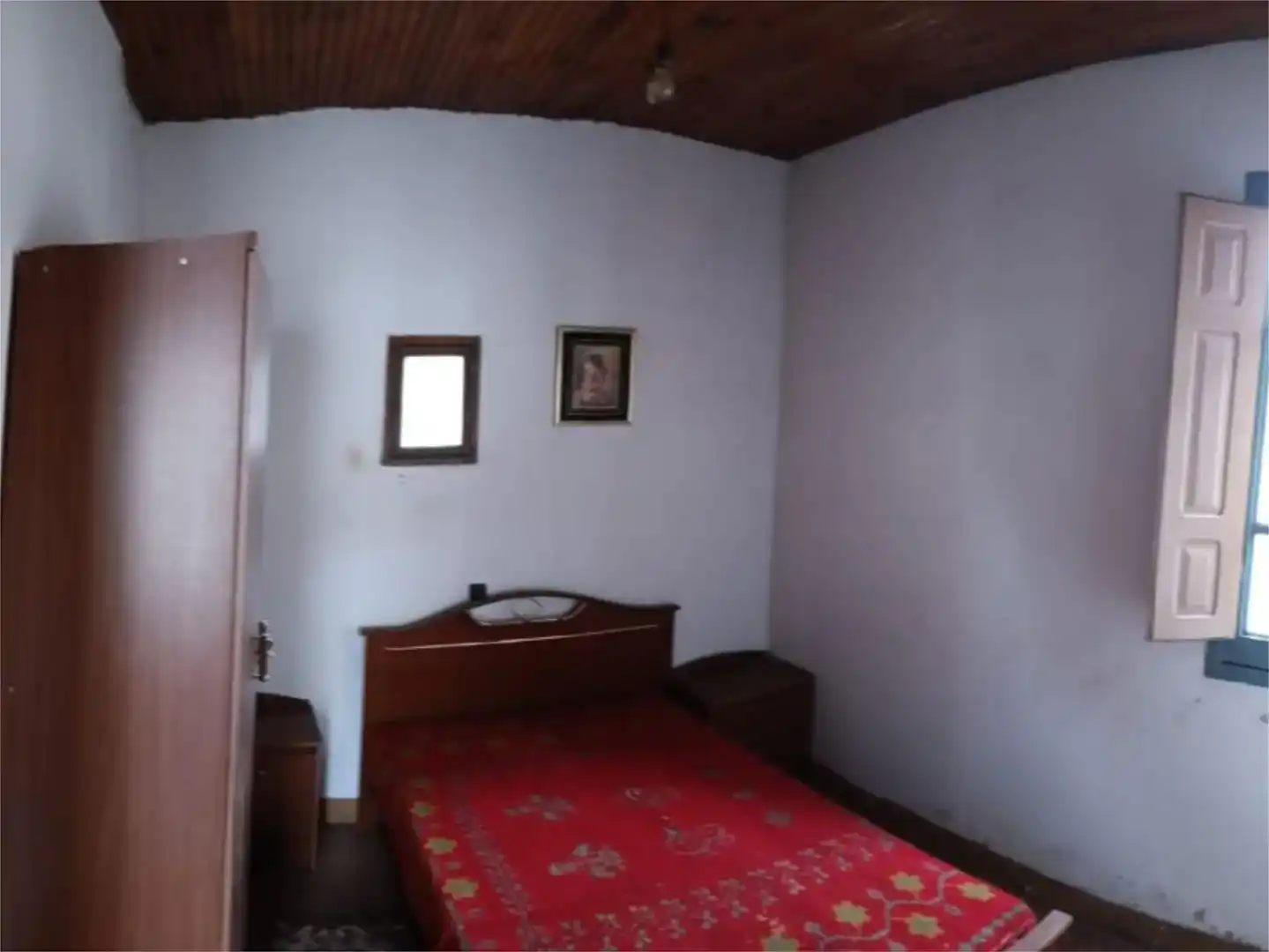 Schlafzimmer von Country house zum Verkauf in A Merca   mit Balkon