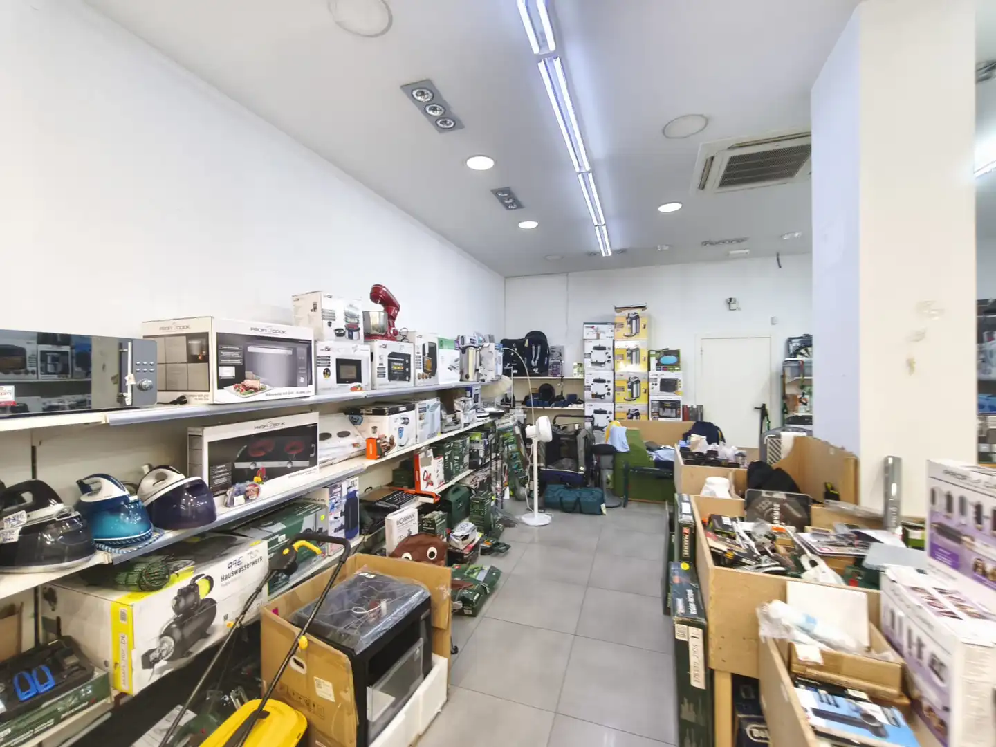 Business premises for sale in Avinguda Sant Esteve, imagen 5