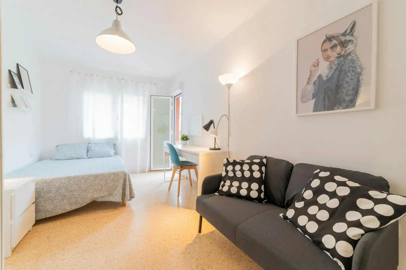 Bedroom of Flat for share in Valencia  with Furnished, Washing machine and TV