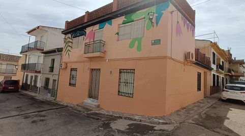 CASA CON BAR