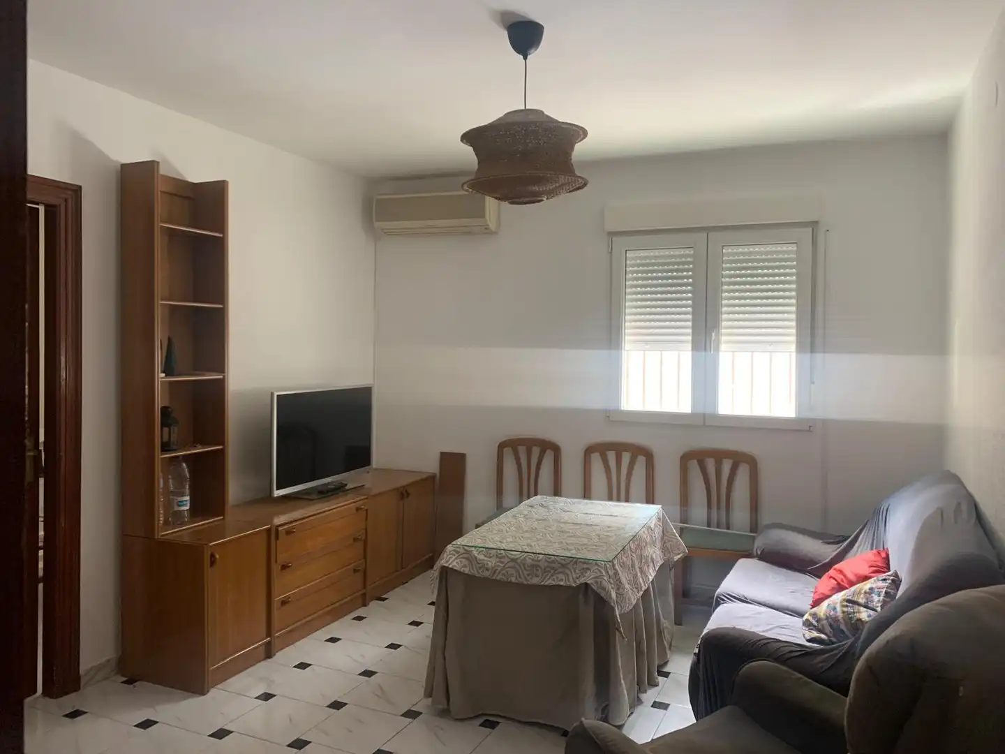 Sala de estar de Piso en venta en Loja con Aire acondicionado, Amueblado y Horno