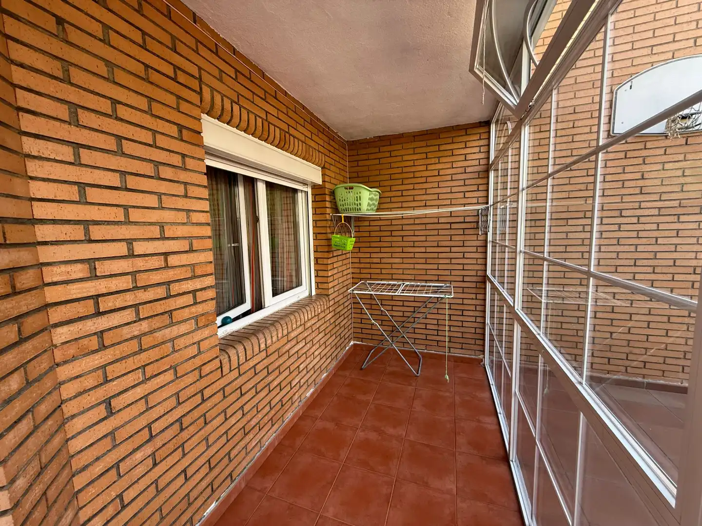 Terrassa de Casa adosada en venda en Móstoles amb Aire condicionat, Calefacció i Jardí privat