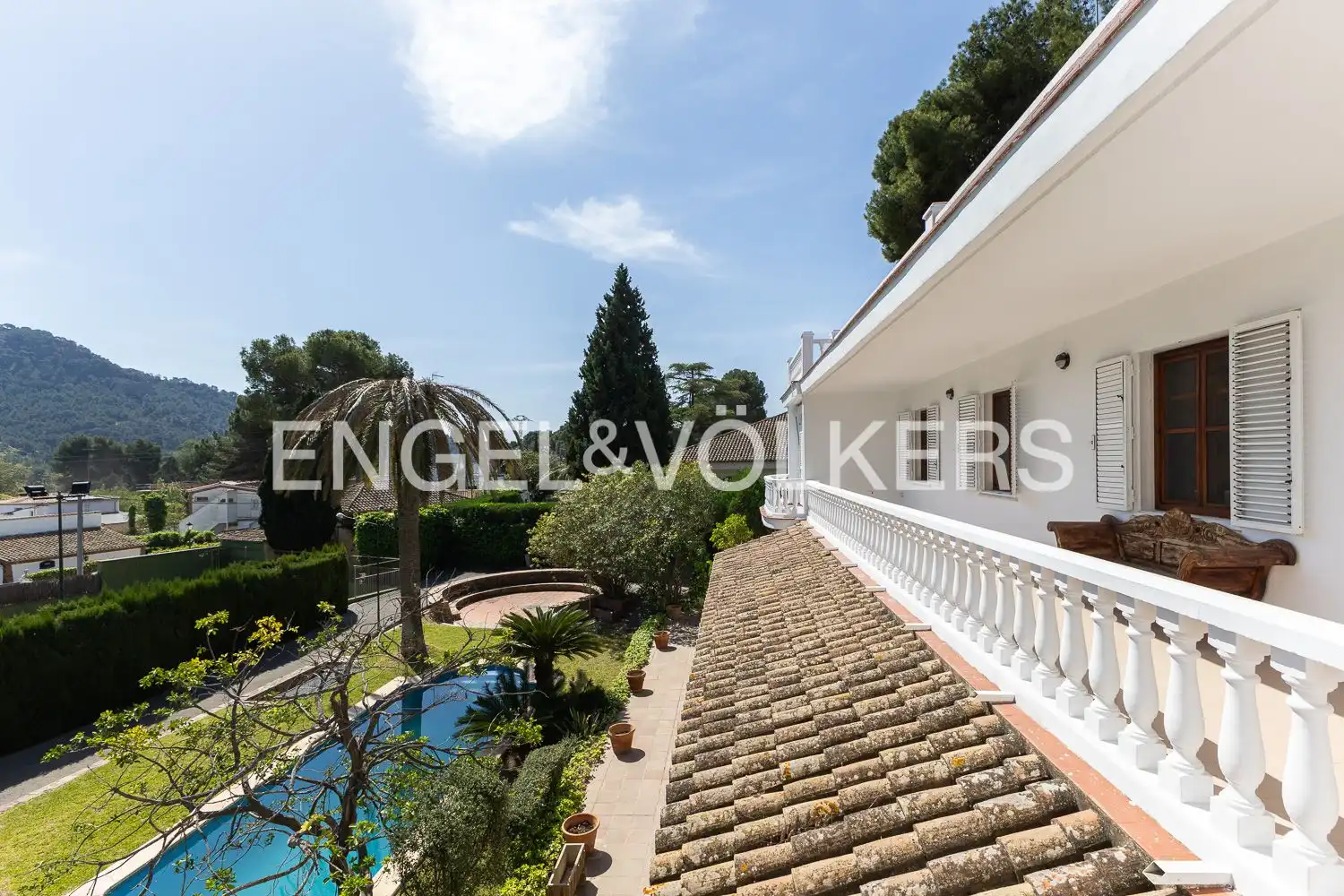 Vista exterior de Casa o xalet en venda en Náquera amb Calefacció, Jardí privat i Terrassa