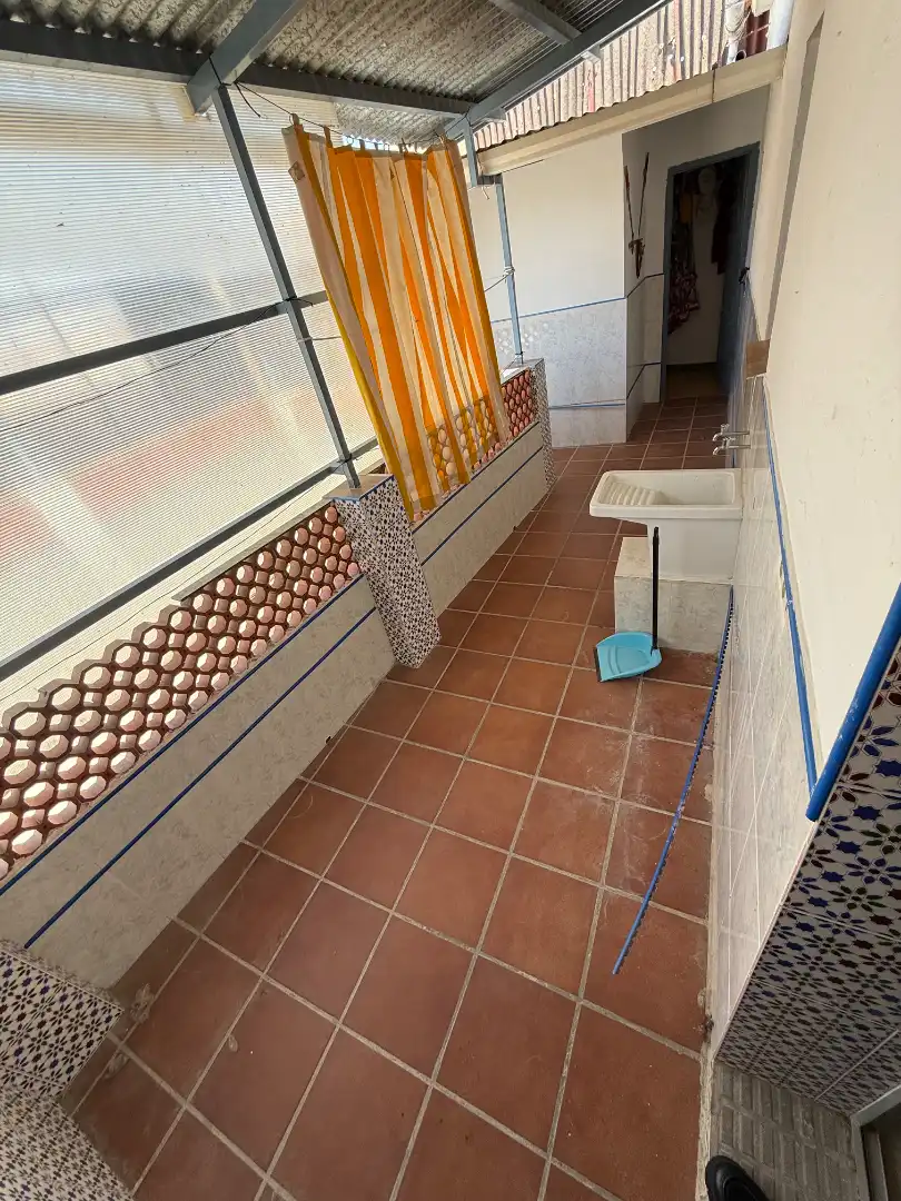 Bany de Casa o xalet en venda en Alcalá la Real amb Terrassa, Traster i Moblat