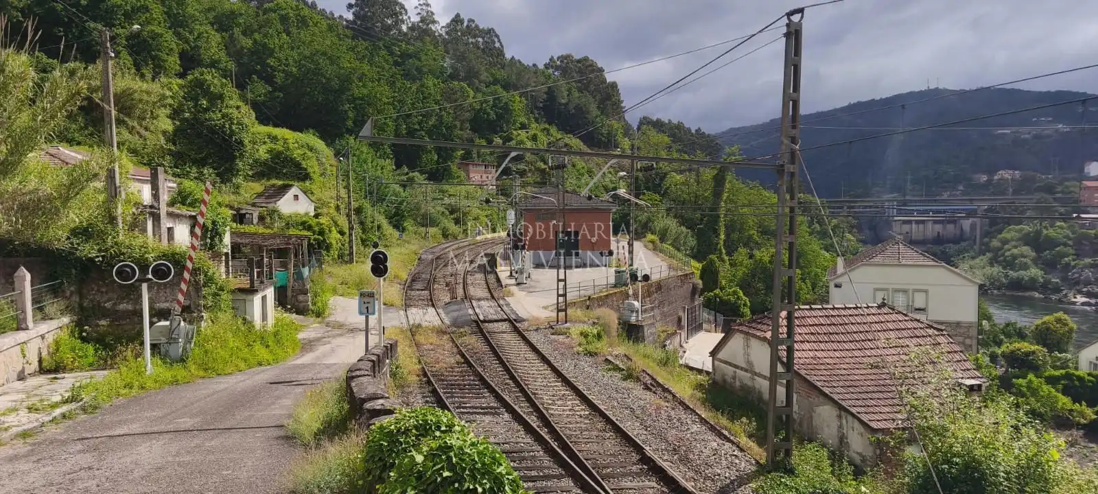 Vista exterior de Casa o xalet en venda en Padrenda amb Jardí privat