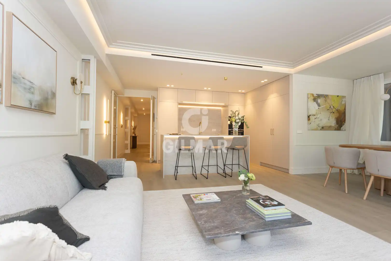 Living room of Flat for sale in Madrid  with Heating, Private garden and Storage room