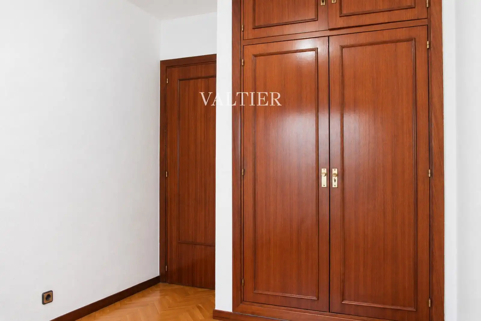Schlafzimmer von Wohnung zur Miete in Madrid mit Klimaanlage und Terrasse