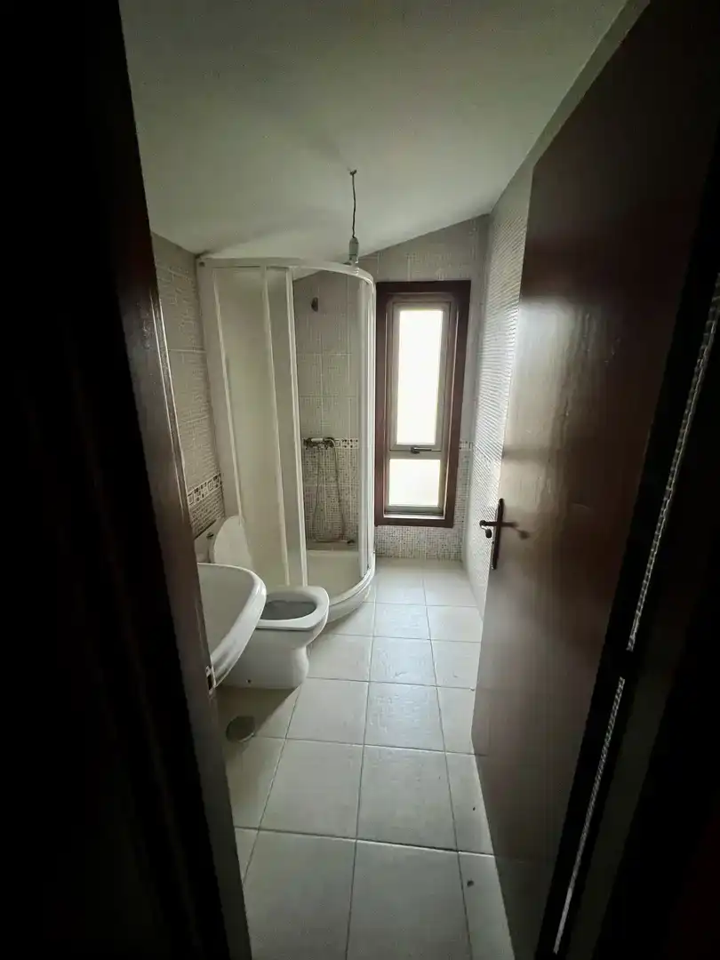 Baño de Piso en venta en Cangas  con Jardín privado, Parquet y Piscina