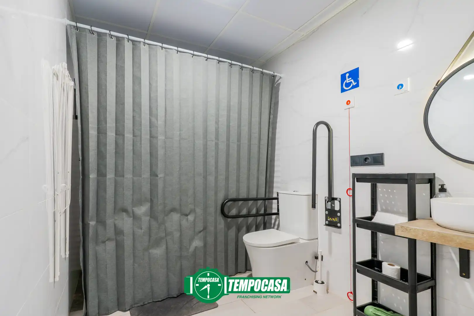 Bany de Apartament en venda en Valencia amb Aire condicionat