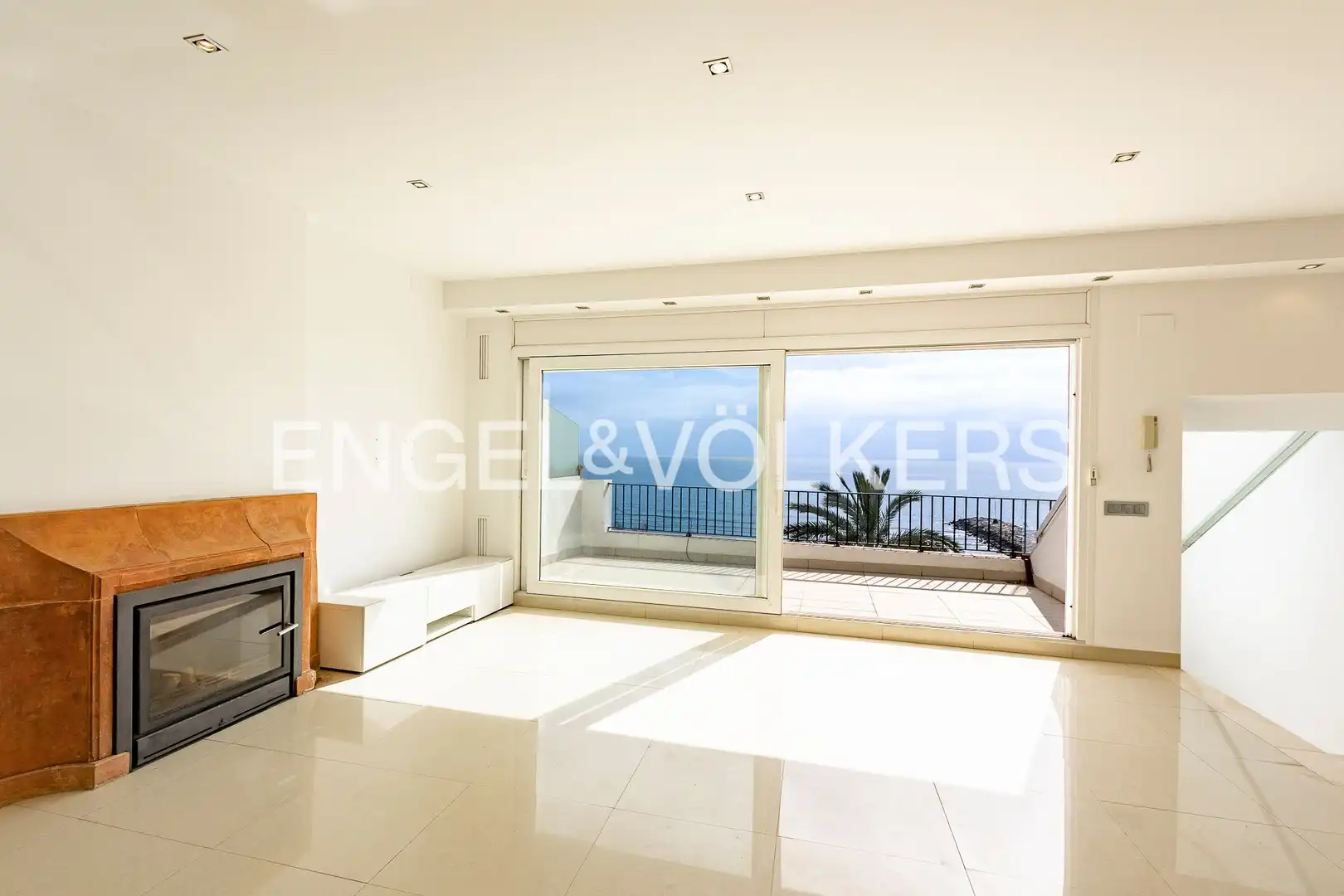 Sala de estar de Dúplex en venta en Sitges con Aire acondicionado, Calefacción y Terraza