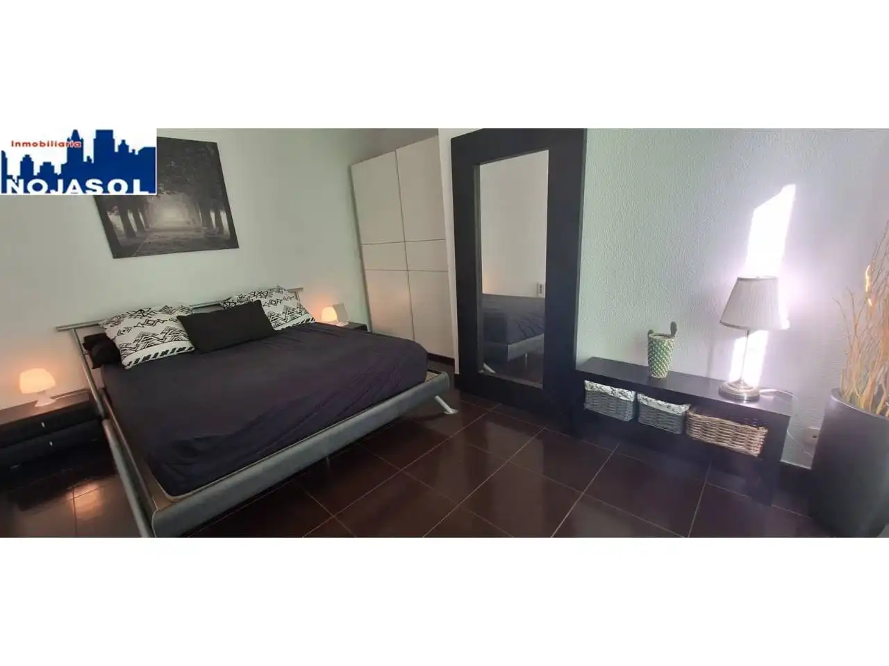 Dormitori de Apartament de lloguer en Noja amb Calefacció, Terrassa i Moblat