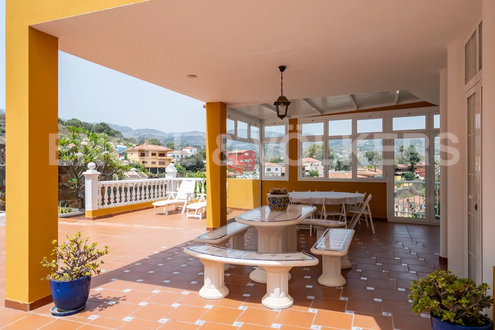 Terrassa de Casa o xalet en venda en Santa Brígida amb Calefacció, Jardí privat i Moblat