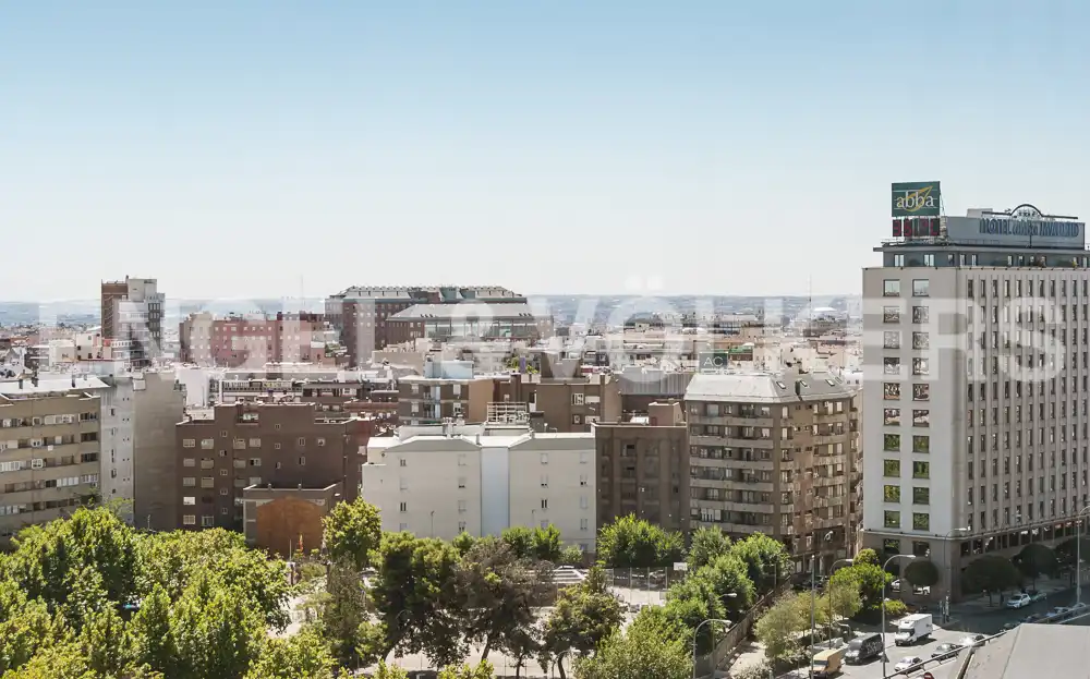 Außenansicht von Wohnung zur Miete in Madrid mit Heizung, Möbliert und Balkon