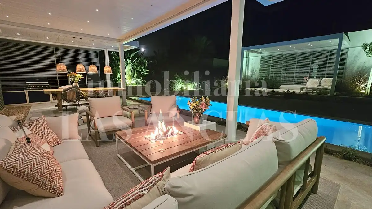 Casa con piscina en venta en Sant Carles, imagen 4